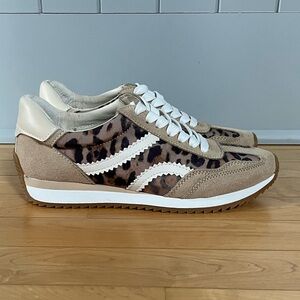 Dolce Vita Sneakers - NWOT